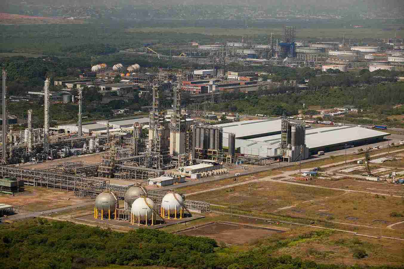 Parceria entre Braskem e Aegea traz água de reúso para unidade industrial da petroquímica no Rio de Janeiro