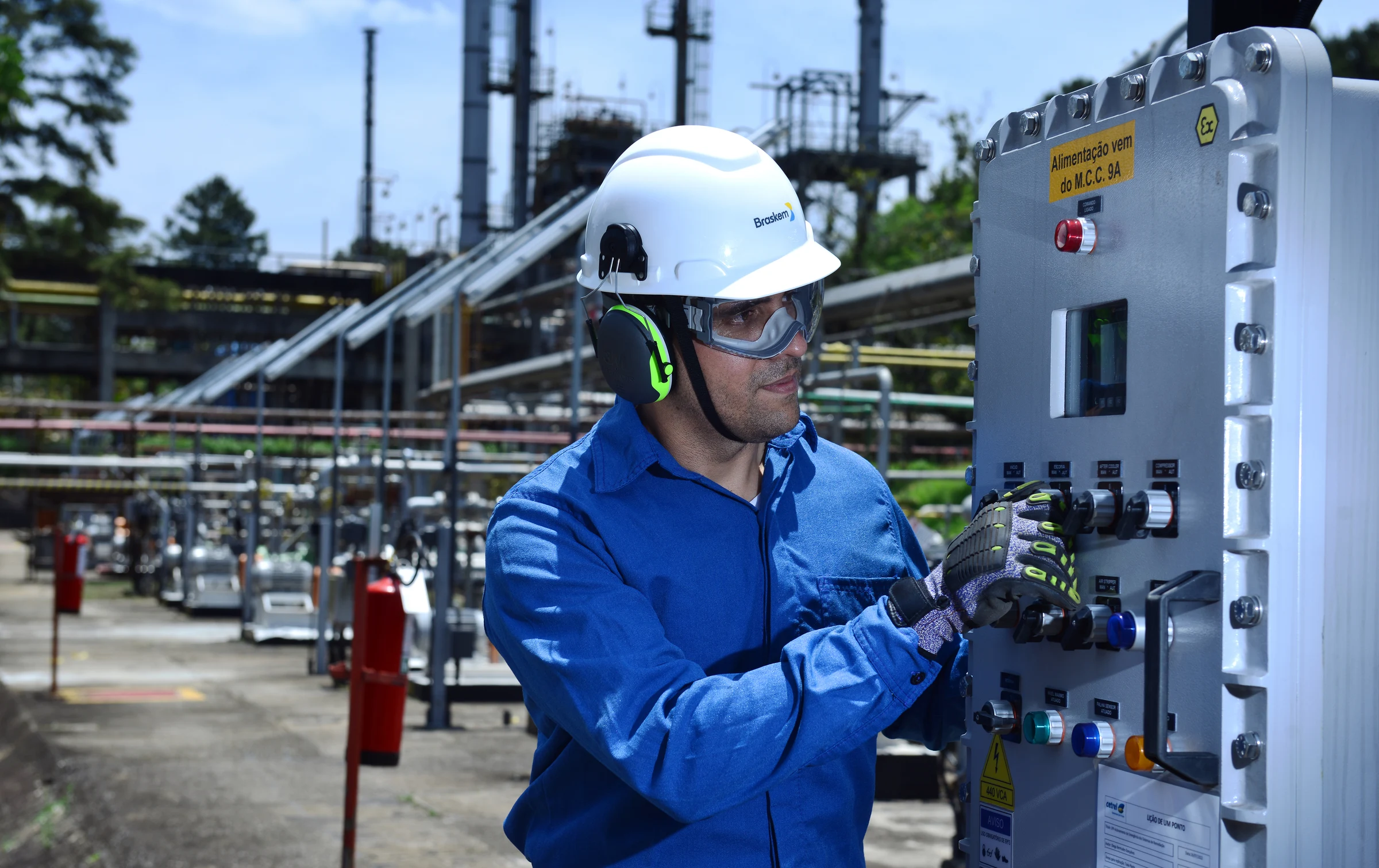Braskem celebra o Dia do Engenheiro e destaca o papel desses profissionais na construção de um futuro mais sustentável