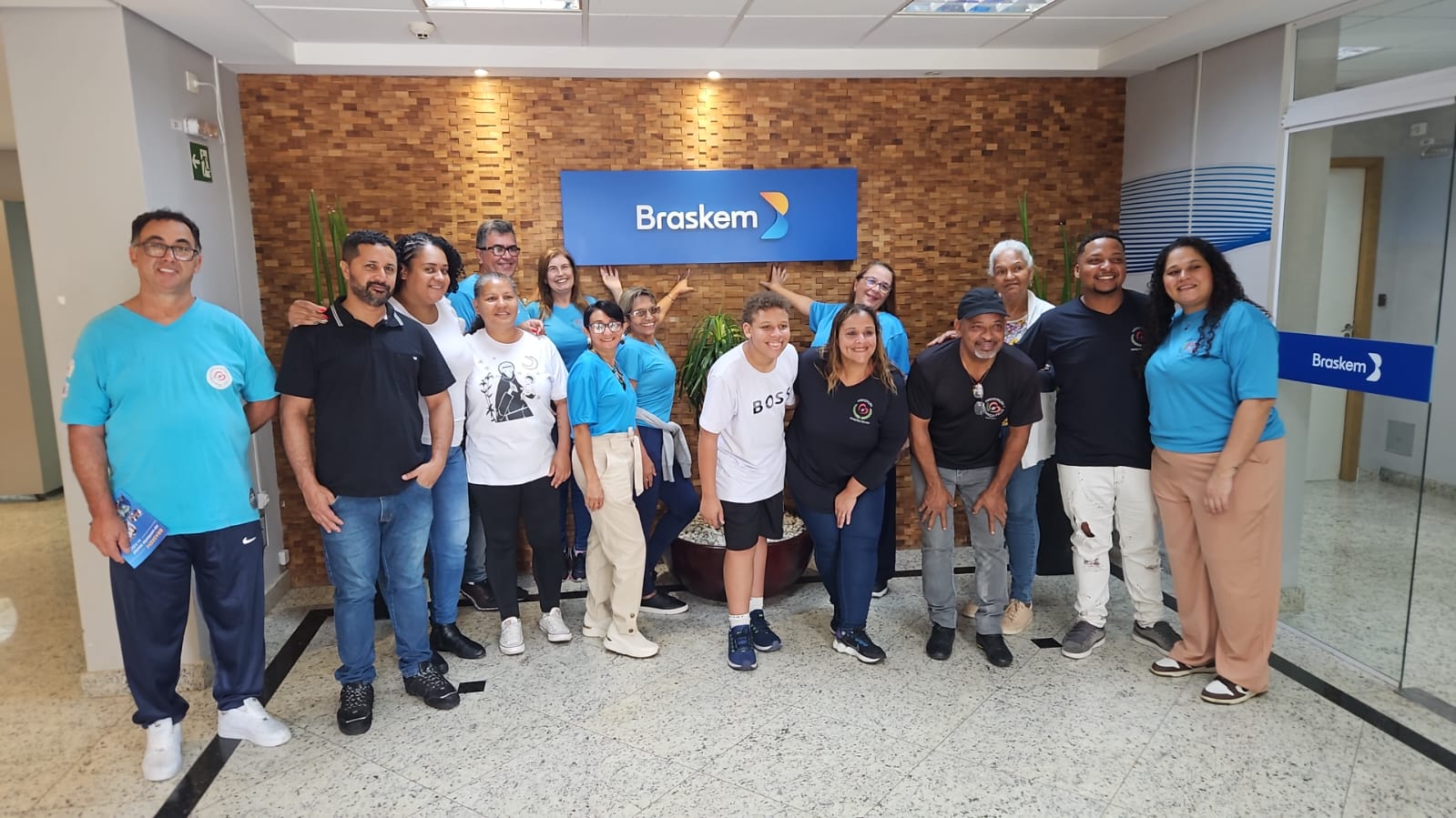Associação Criança Feliz participa de visita à Braskem como semifinalista do Ações que Transformam 2025