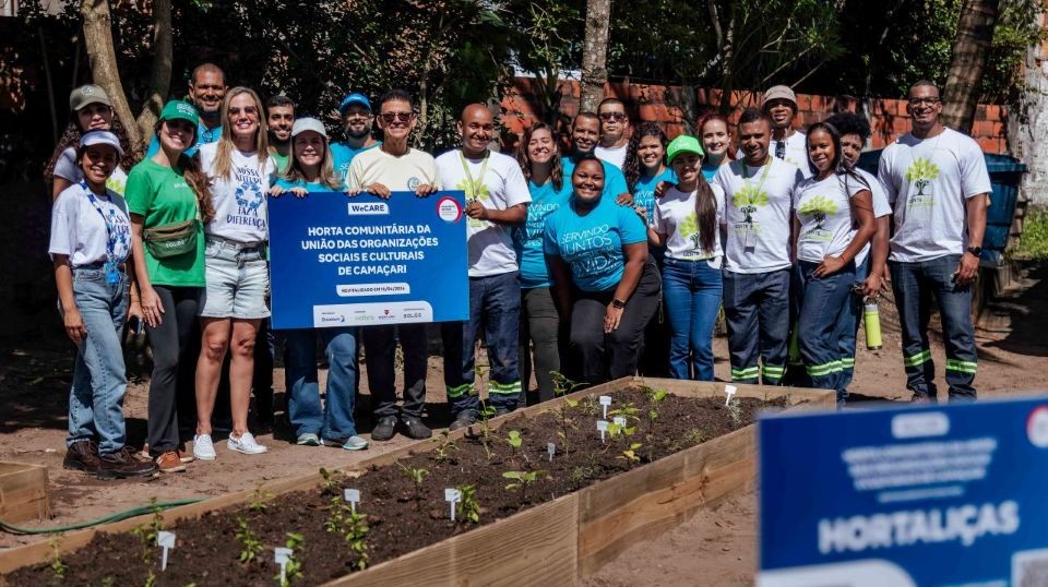We Care 2025: Braskem, Sindiplasba e Cibra Fertilizantes revitalizam horta comunitária em Camaçari durante ação de voluntariado